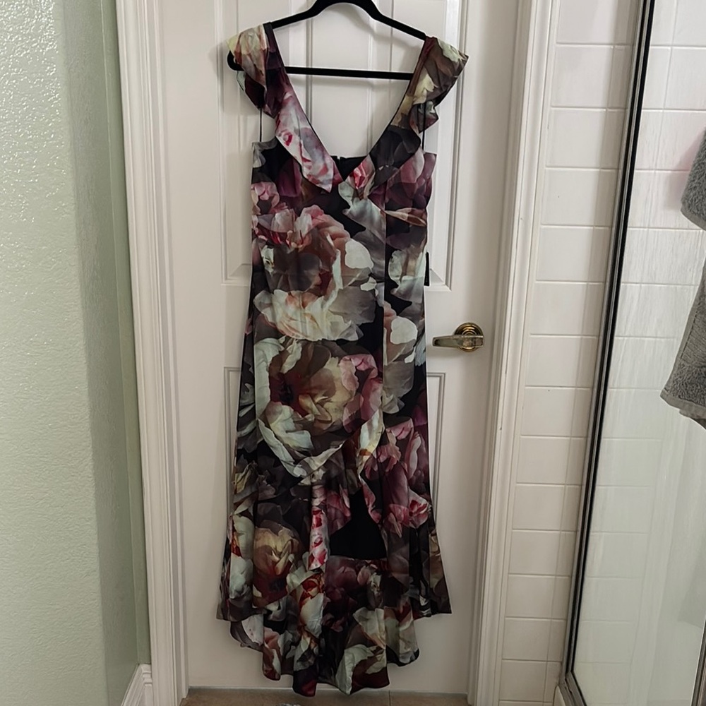 NWT Express Floral Ruffle Hem Dress size 10 formal - Picture 3 of 7